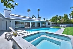 Indian_Wells_Realtor-Scott_and_Jim_Desert_Homes-pool